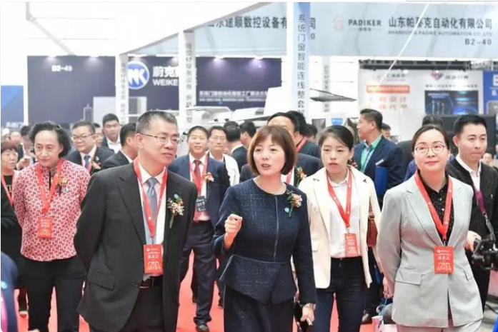 第一届中国建博会暨第十五届中国（临朐）家居门窗博览会开幕